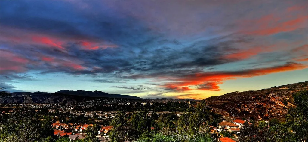 1262 S Night Star Way, Anaheim Hills, California 92808
