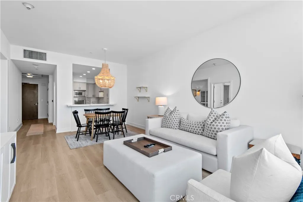 900 W Olympic Boulevard 34f, Los Angeles, California 90015 home-pic-7