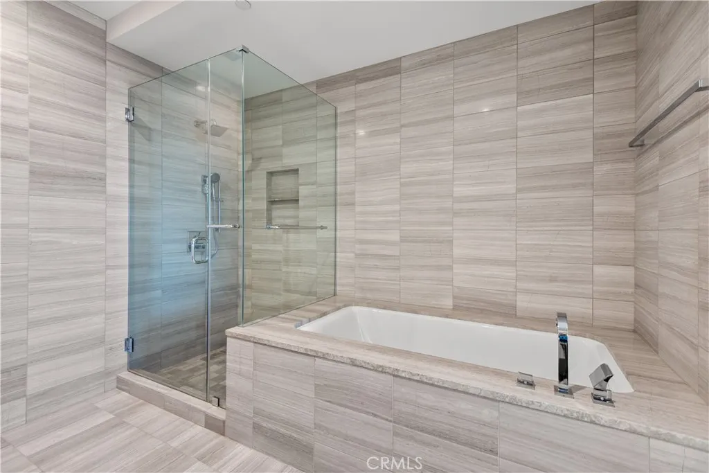 900 W Olympic Boulevard 34f, Los Angeles, California 90015 home-pic-12