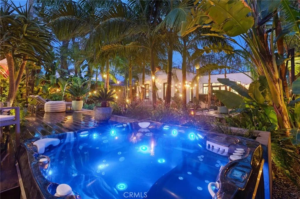 737 N Orange Drive, Los Angeles, California 90038 home-pic-18