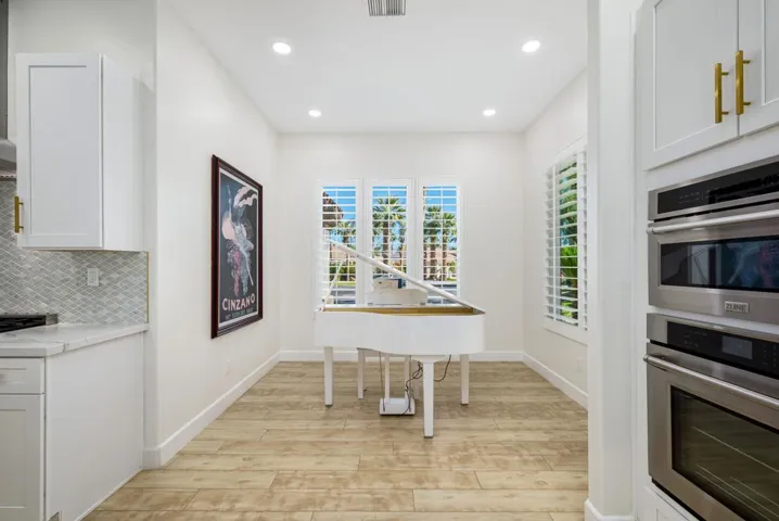 26-web-or-mls-DV_Yucca_OPMG_1024_026