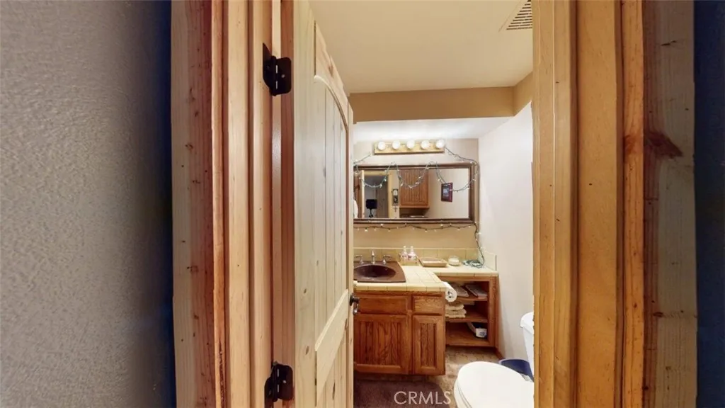 21645 Jobs Peak Road, Cedarpines Park, California 92322 home-pic-19