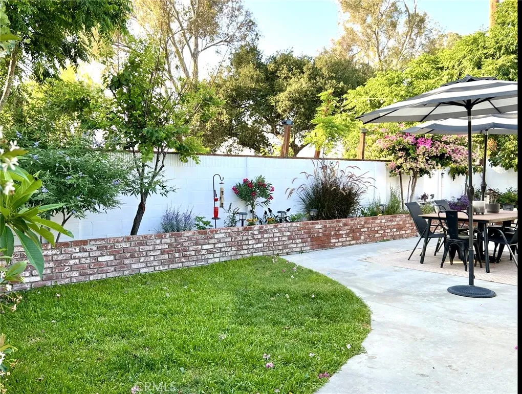 4225 E Alderdale Avenue, Anaheim, California 92807 home-pic-36