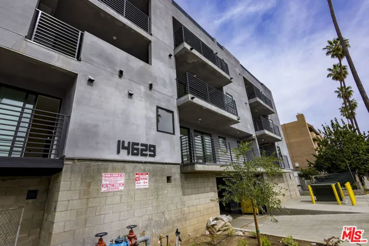 14629 Erwin Street, Van Nuys, California 91411 — photo 4