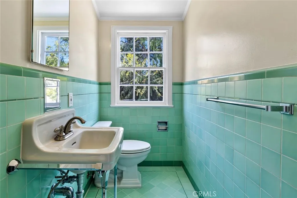 15454 Sutton Street, Sherman Oaks, California 91403 home-pic-18