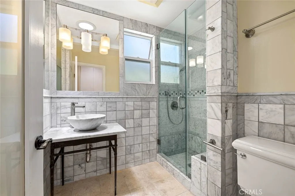 15454 Sutton Street, Sherman Oaks, California 91403 home-pic-14