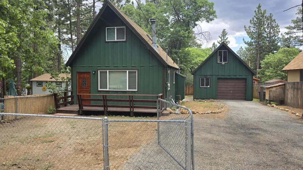 317 Spruce Lane 1005, Sugarloaf, California 92386 home-pic-38