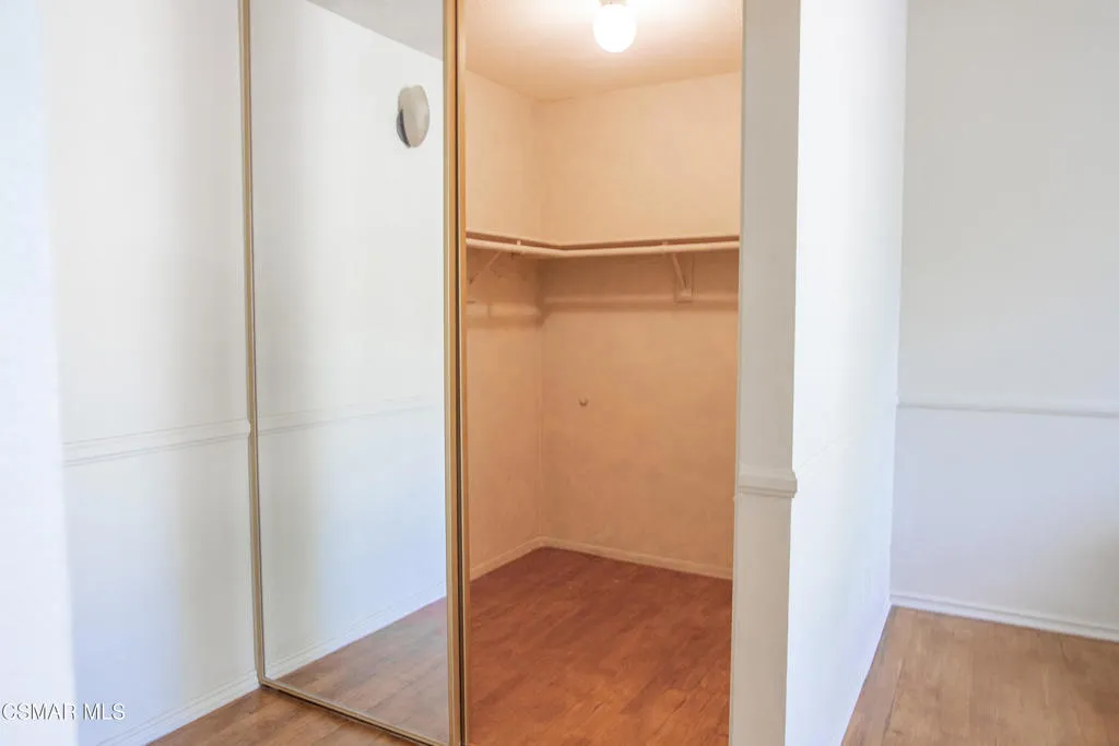 2486 Pleasant Way B, Thousand Oaks, California 91362 home-pic-14