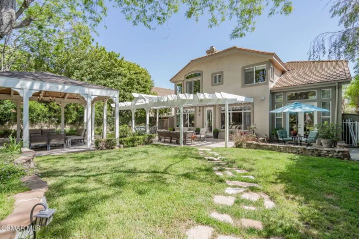 15591 Harte-Outside view