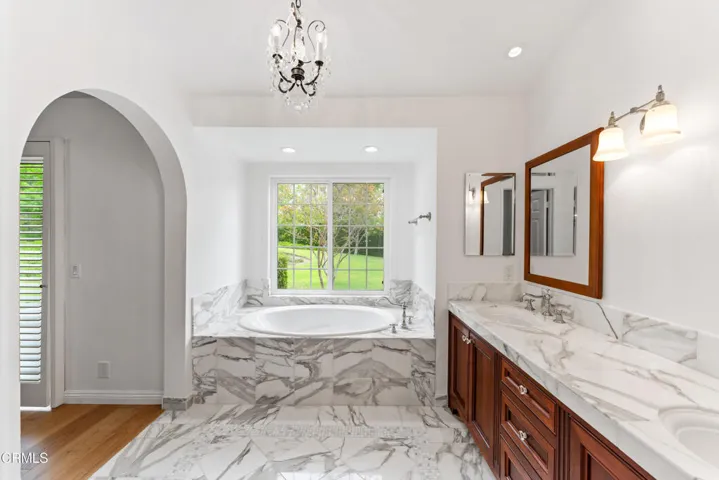 6861 Aviano MLS-32
