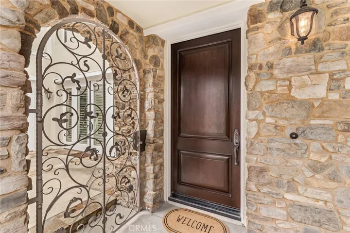 12 John, Ladera Ranch, California 92694