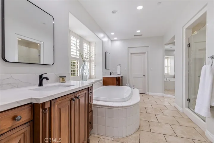 12 John, Ladera Ranch, California 92694