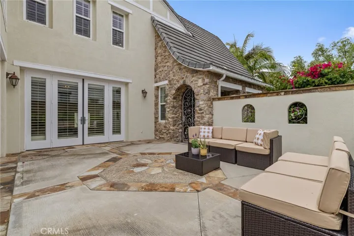 12 John, Ladera Ranch, California 92694