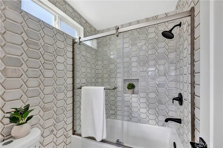 Upstairs Master Bathroom