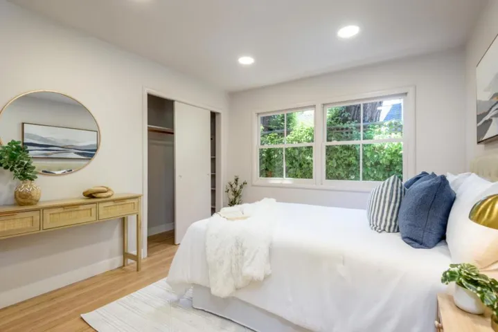 435 Buena Vista Avenue, Redwood City, California 94061