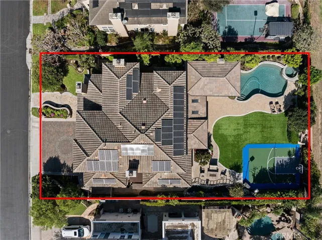 18912 Rockinghorse Lane, Huntington Beach, California 92648