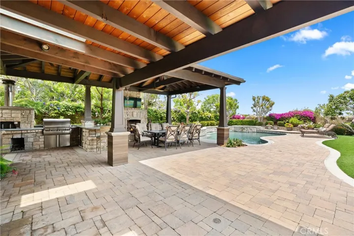 18912 Rockinghorse Lane, Huntington Beach, California 92648
