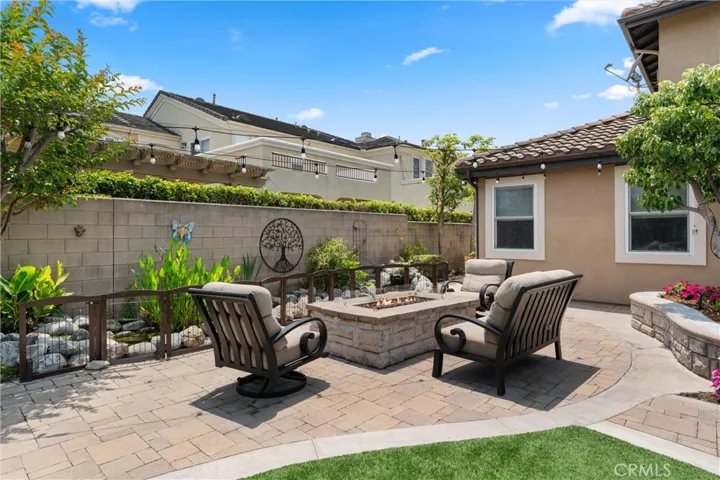 18912 Rockinghorse Lane, Huntington Beach, California 92648