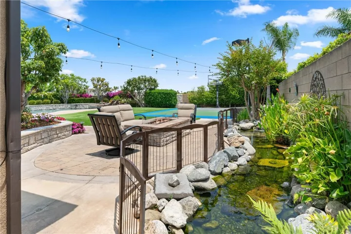 18912 Rockinghorse Lane, Huntington Beach, California 92648