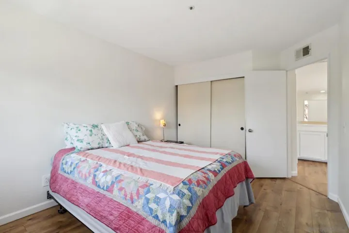 1716 Promenade Circle, Vista, California 92083