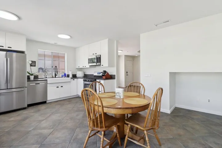 1716 Promenade Circle, Vista, California 92083