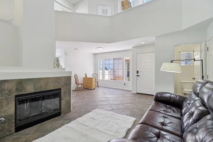1716 Promenade Circle, Vista, California 92083