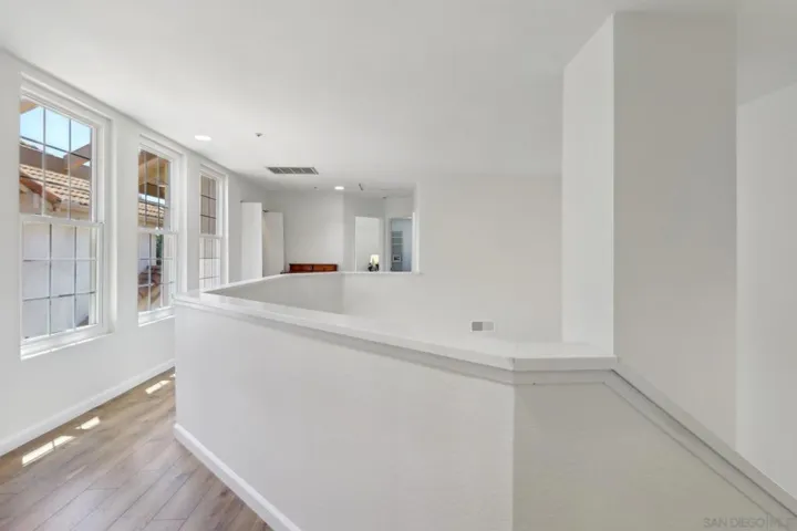 1716 Promenade Circle, Vista, California 92083