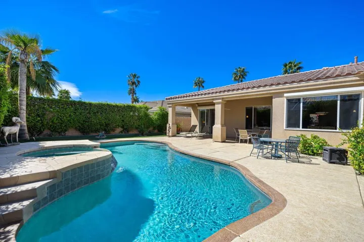 38-web-or-mls-NWHillcrest_OPMG_0325_033