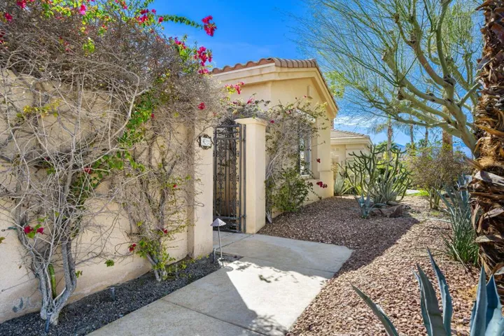 2-web-or-mls-NWHillcrest_OPMG_0325_009