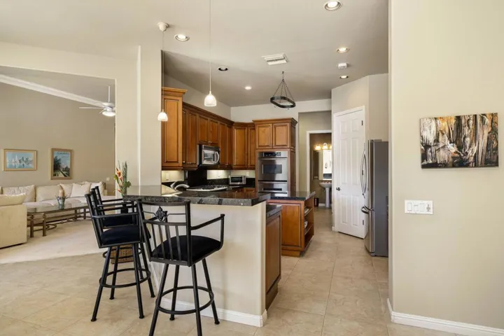 14-web-or-mls-NWHillcrest_OPMG_0325_021