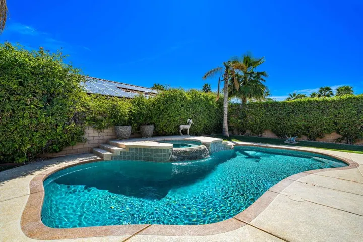 37-web-or-mls-NWHillcrest_OPMG_0325_032
