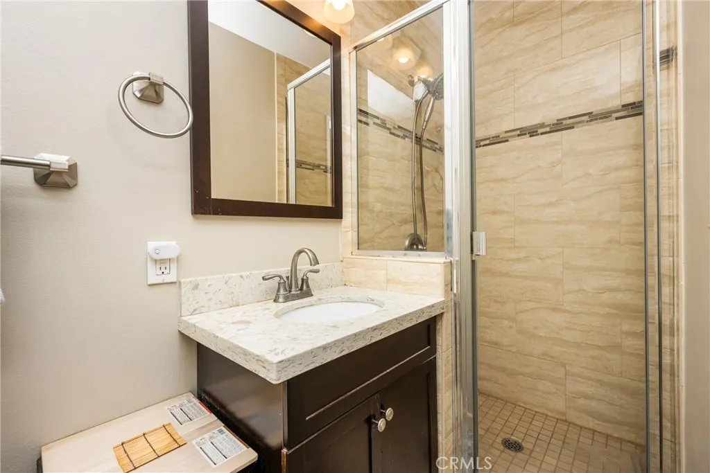 1206 S Cypress Avenue F, Ontario, California 91762 home-pic-25