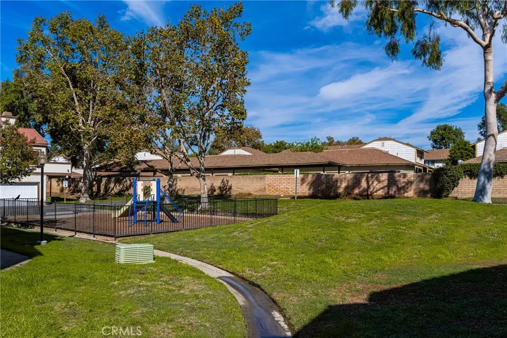 1206 S Cypress Avenue F, Ontario, California 91762 home-pic-33