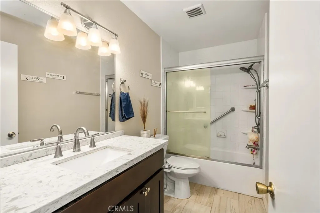 1206 S Cypress Avenue F, Ontario, California 91762 home-pic-29