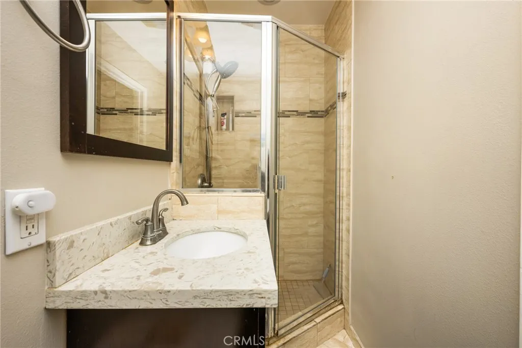 1206 S Cypress Avenue F, Ontario, California 91762 home-pic-26
