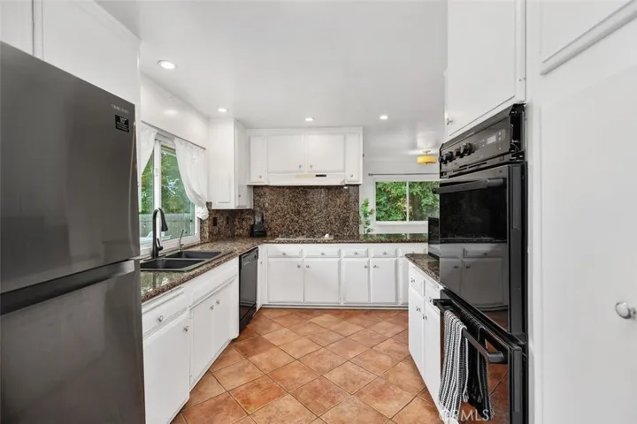 5245 Grandview Avenue, Yorba Linda, California 92886