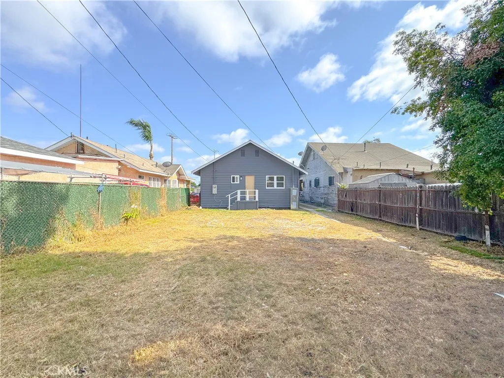 127 E 65th Street, Los Angeles, California 90003 home-pic-21