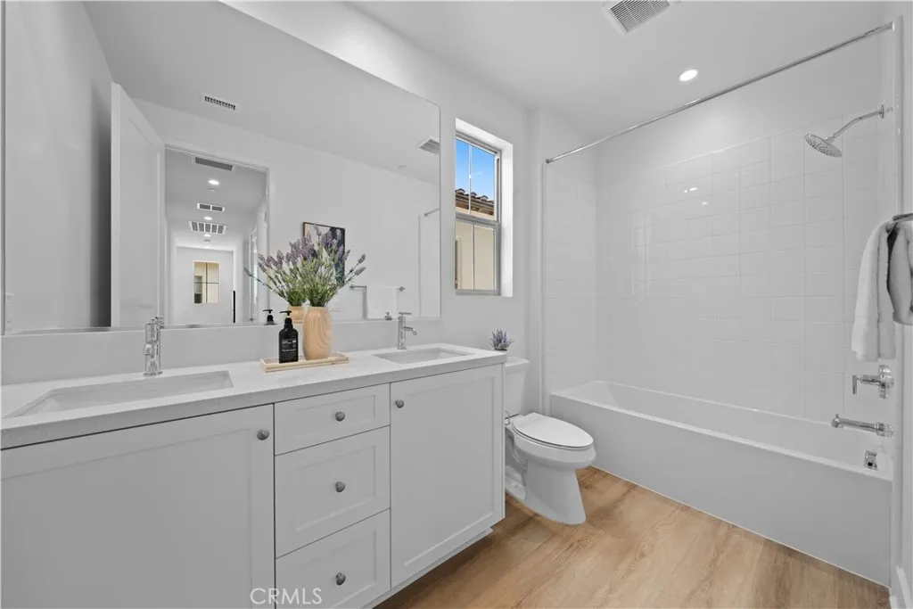 114 Eversedge, Irvine, California 92618 home-pic-43