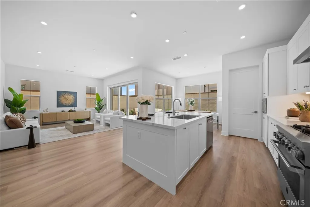 114 Eversedge, Irvine, California 92618 home-pic-8