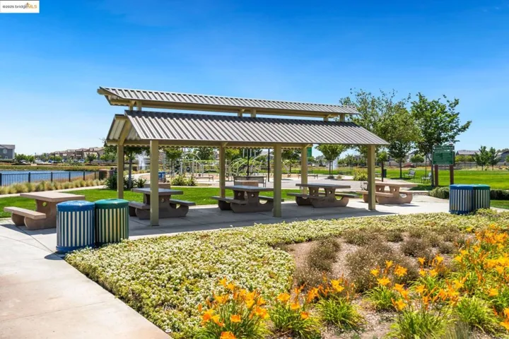 112 Willowrun Way, Oakley, California 94561