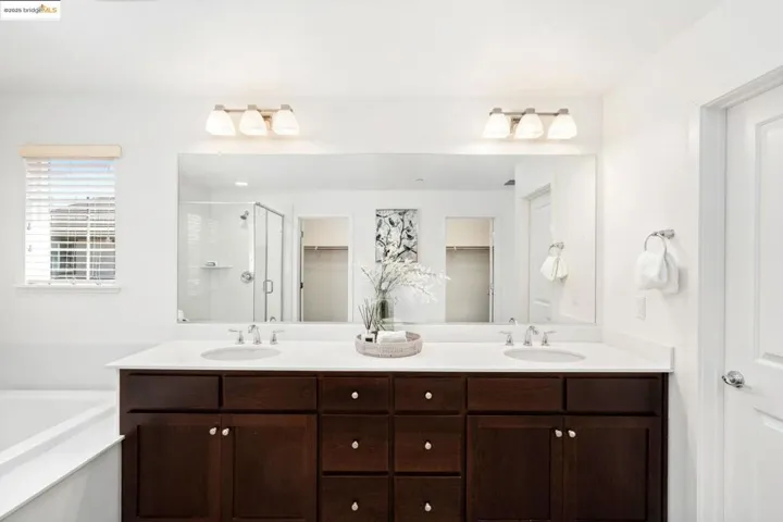 112 Willowrun Way, Oakley, California 94561