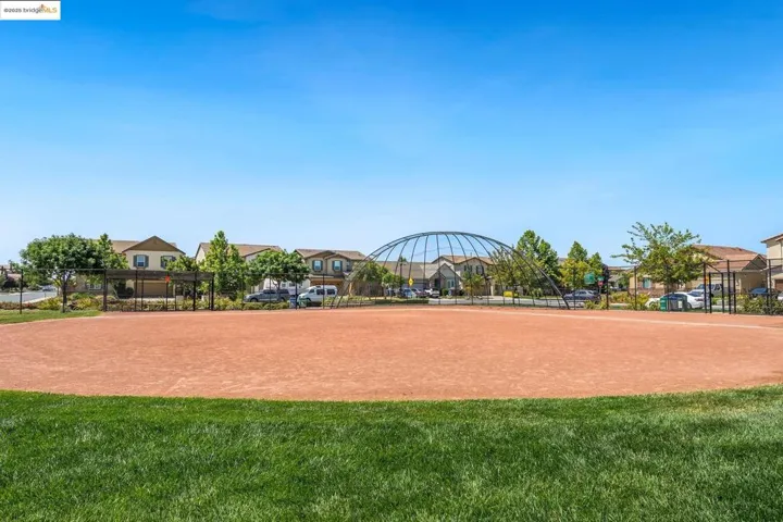 112 Willowrun Way, Oakley, California 94561