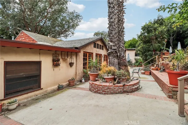 5603 Heatherdale Drive, Los Angeles, California 90043