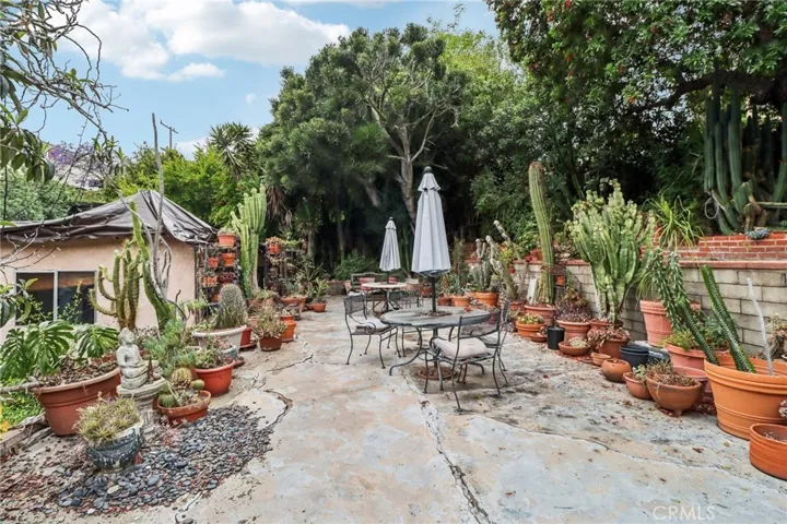 5603 Heatherdale Drive, Los Angeles, California 90043