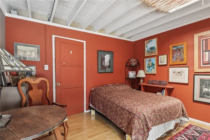 5603 Heatherdale Drive, Los Angeles, California 90043