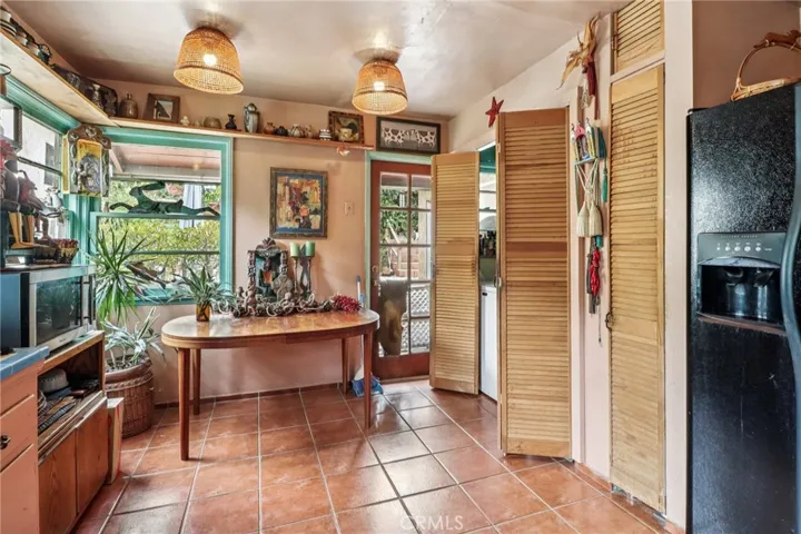 5603 Heatherdale Drive, Los Angeles, California 90043