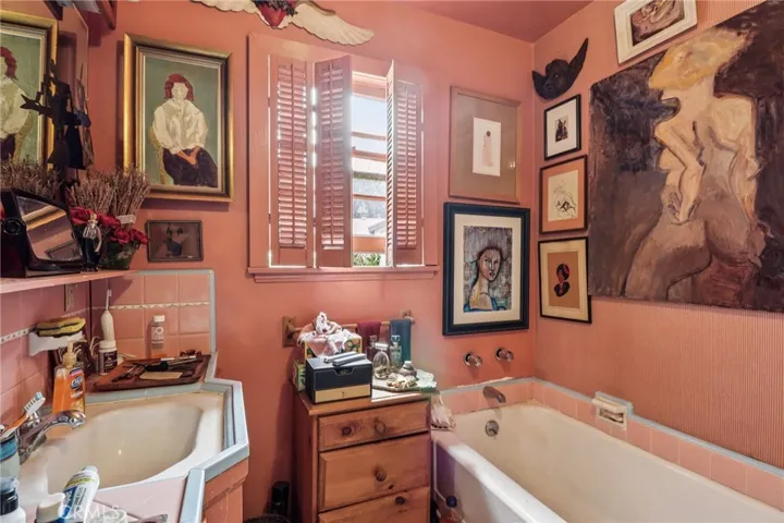 5603 Heatherdale Drive, Los Angeles, California 90043