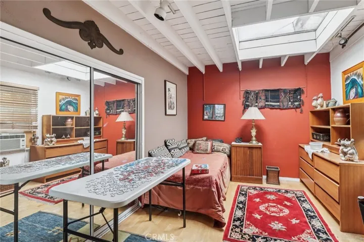 5603 Heatherdale Drive, Los Angeles, California 90043