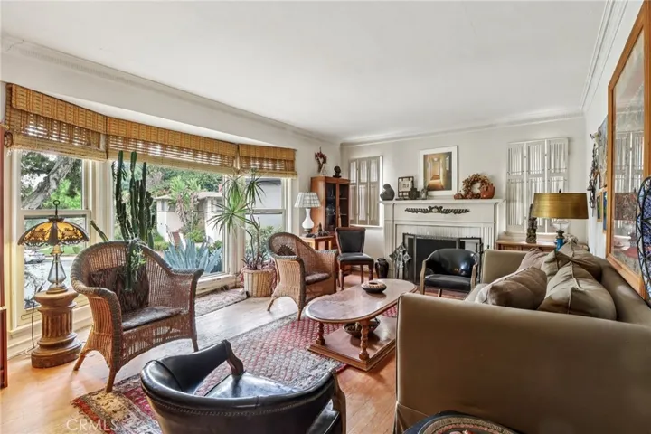 5603 Heatherdale Drive, Los Angeles, California 90043