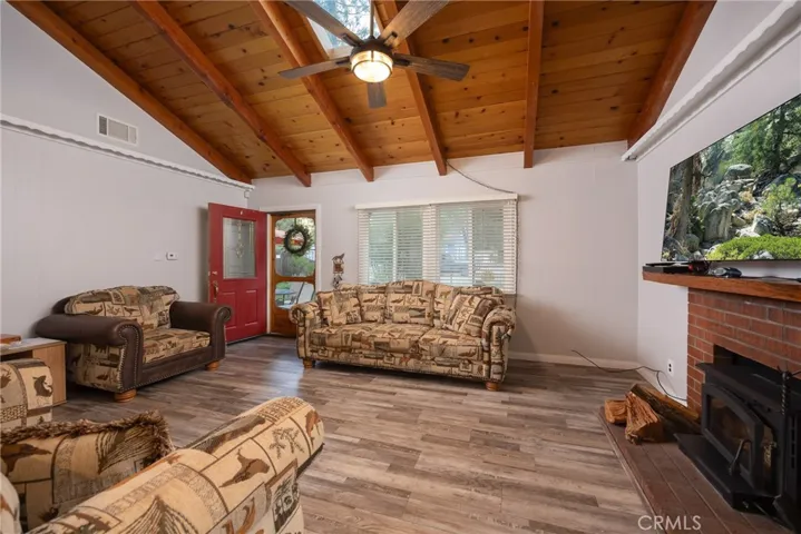913 W Rainbow Boulevard, Big Bear City, California 92314